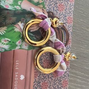 Beautiful earrings never worn